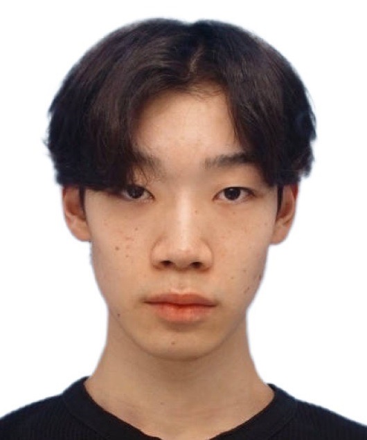 山岡　輝信