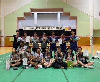 4cea62bdc07f29d42ed6819fbdac2ff20fcfdf39.jpg